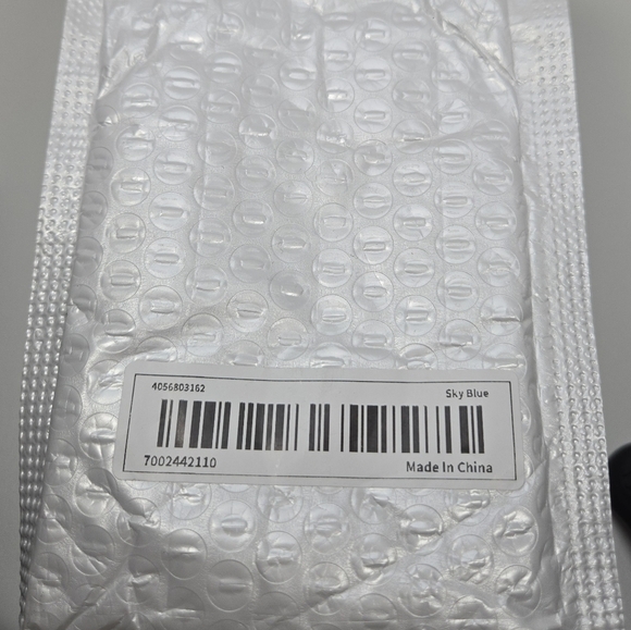 Hello Kitty Rhinestone Keychain Sky Blue and Gold Tone - Picture 7 of 7